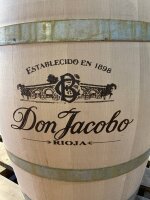 TONNEAU AVEC VOTRE LOGO - Tonneau à vin 225L poli personnalisé comme table haute