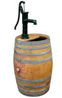 Barrique de vin en bois de chêne avec pompe à main