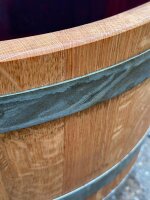 Demi tonneau de vin en bois de chêne restauré - pot de fleurs ou mini étang