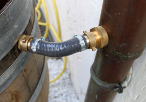 Raccorder la tonne à eau